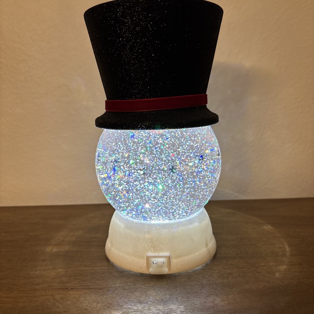 Bath & Body Works Snowman Pedestal Candle Holder Light Up Glitter Water Globe - Picture 5 of 8